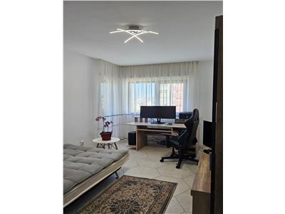 Apartament 3 camere zona Iulius Mall