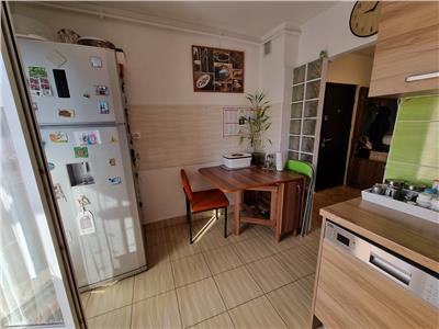 Apartament 3 camere modern, 2 bai, 2 balcoane