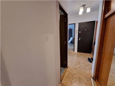 Apartament 3 camere modern, 2 bai, 2 balcoane